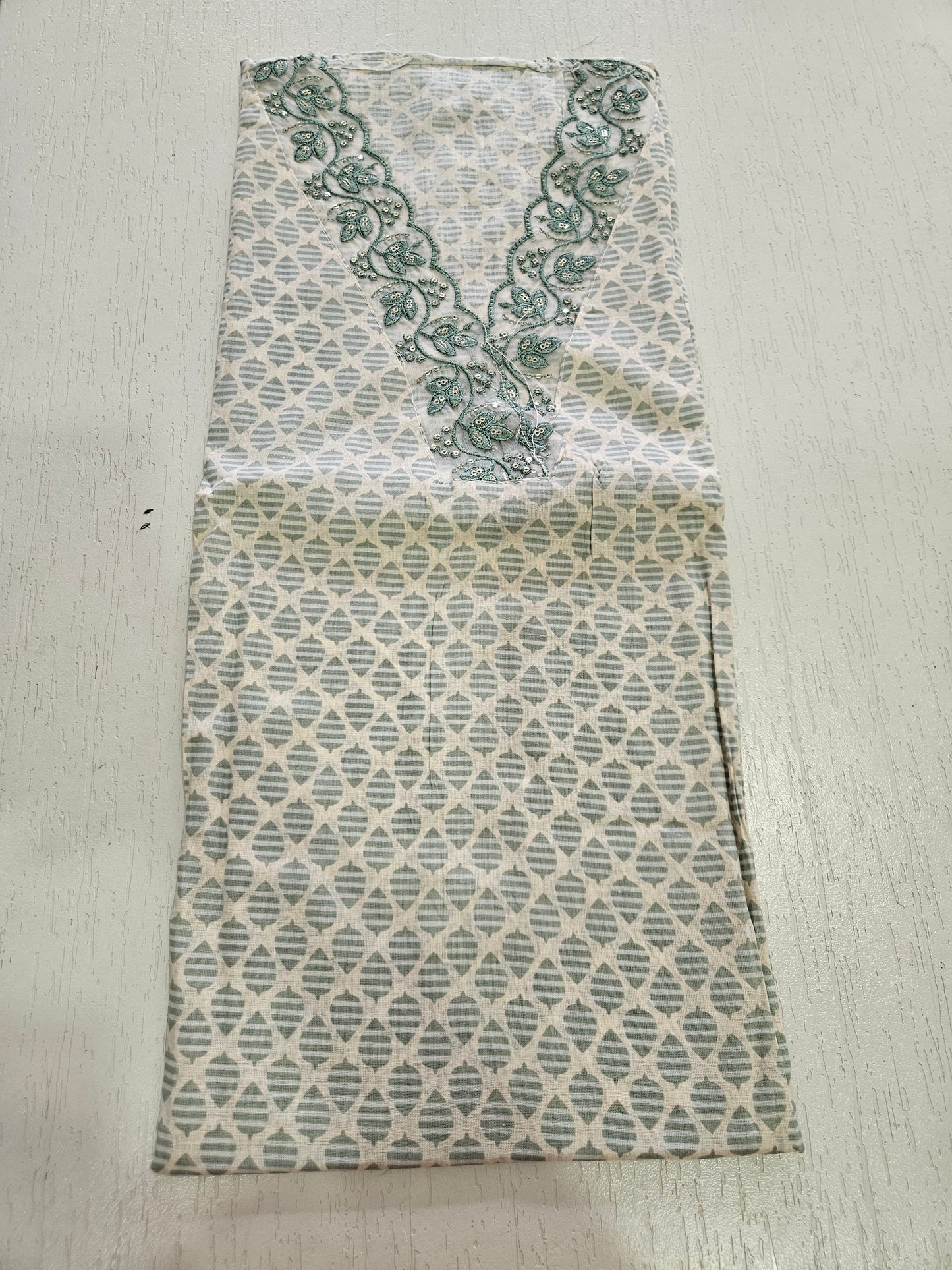 COTTON SUIT with LACE (Cotton Dupatta) Grey