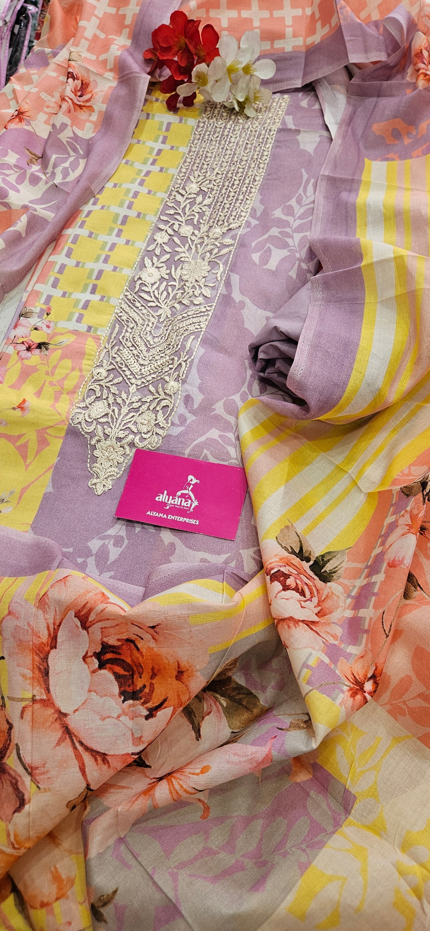 Hues Pure Lawn Cotton Unstitched Suit (Lavender)