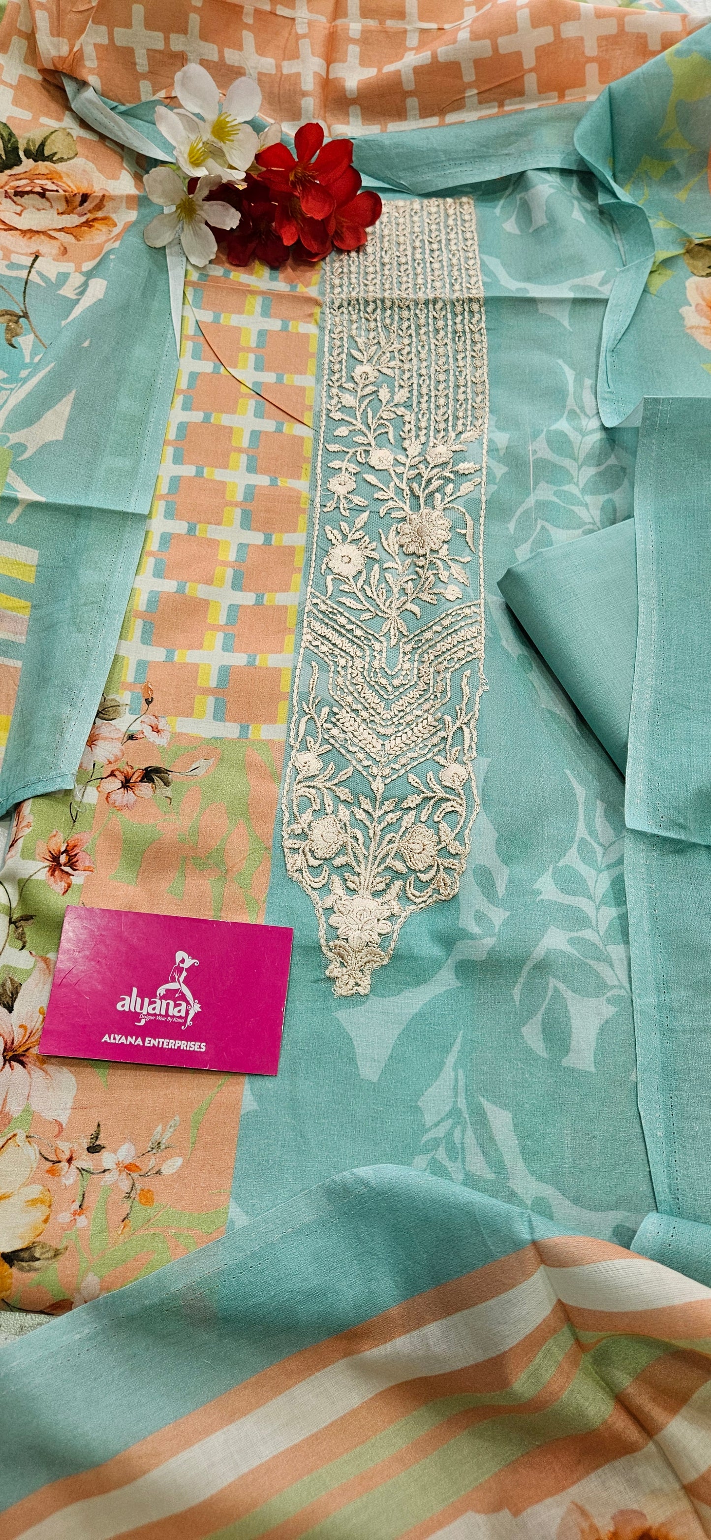 Hues Pure Lawn Cotton Unstitched Suit (Turquoise)