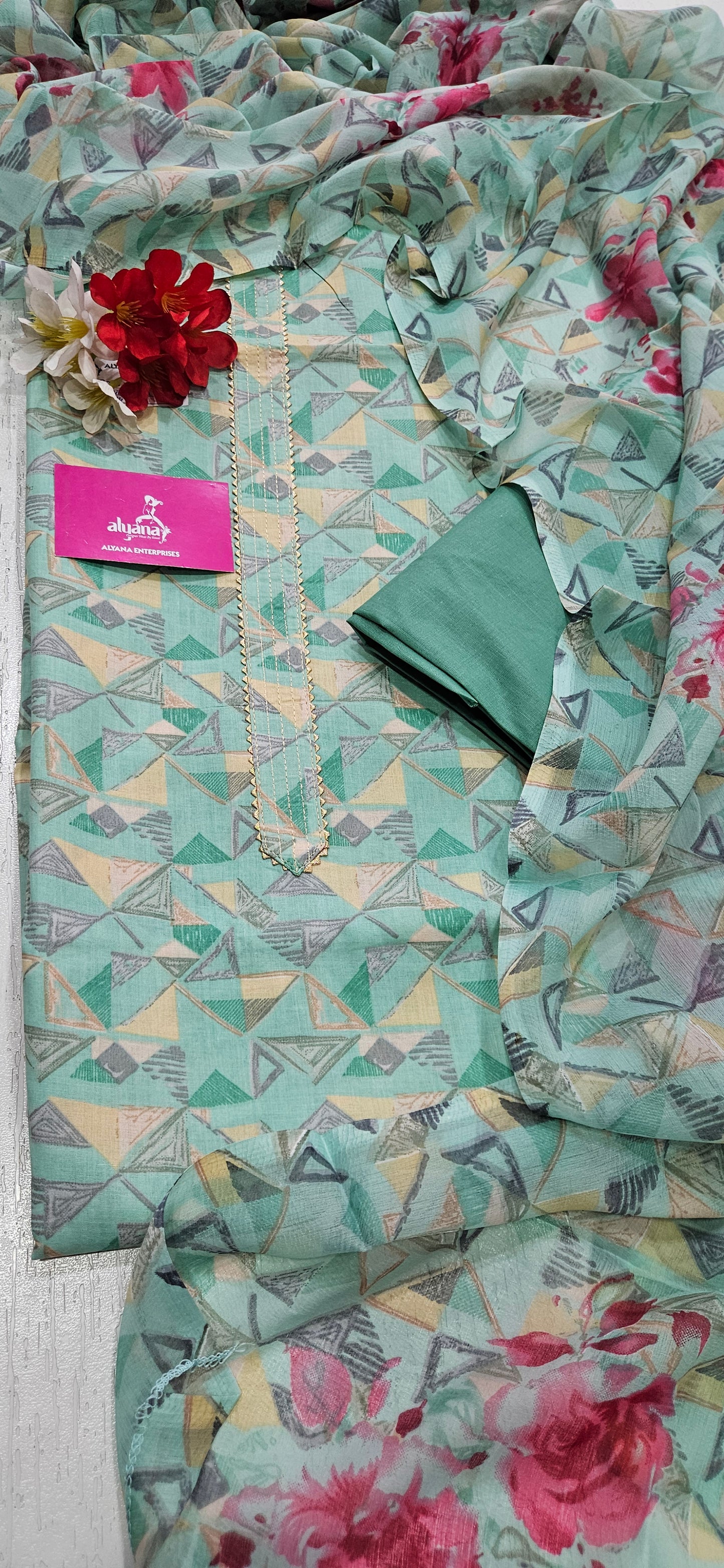Bella Bella Lawn Cotton 3-Piece Unstitched Suit 4