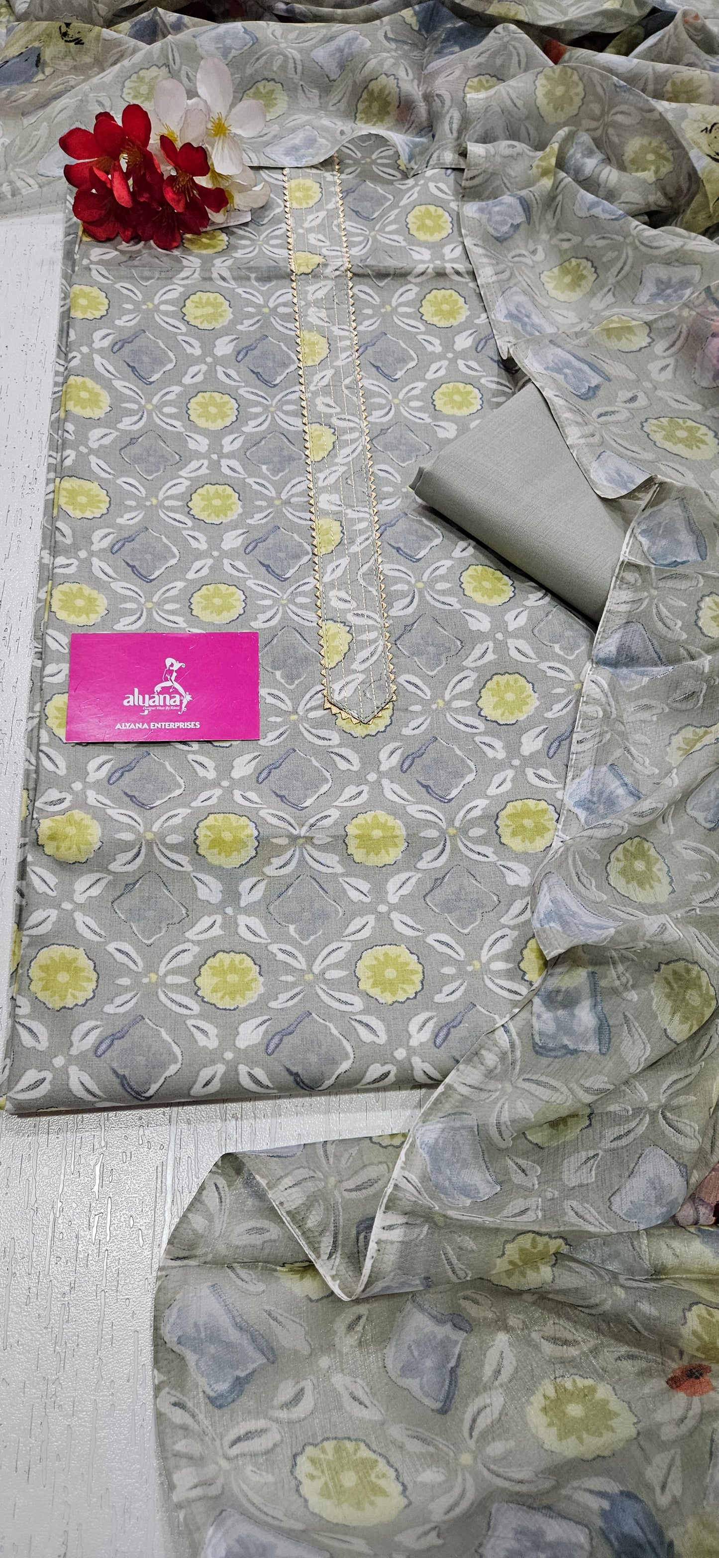 Bella Bella Lawn Cotton 3-Piece Unstitched Suit 6